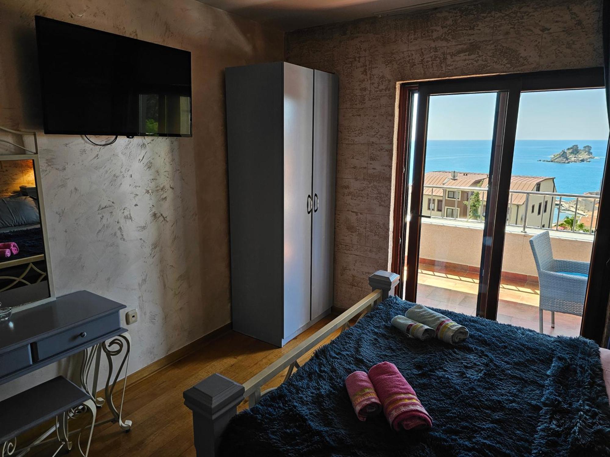 Medin Apartments Bluvista Petrovac Exterior foto